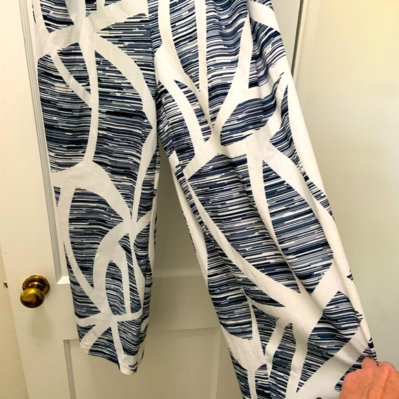 Jumper - Picture 2 of 4